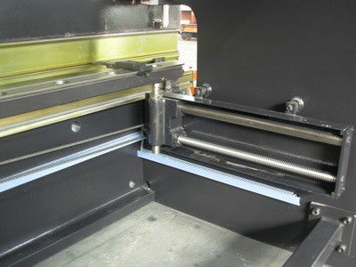 CNC 서보 드라이브 액압 프레스 250T 군 무거운 직렬 프레스 브레이크 장비