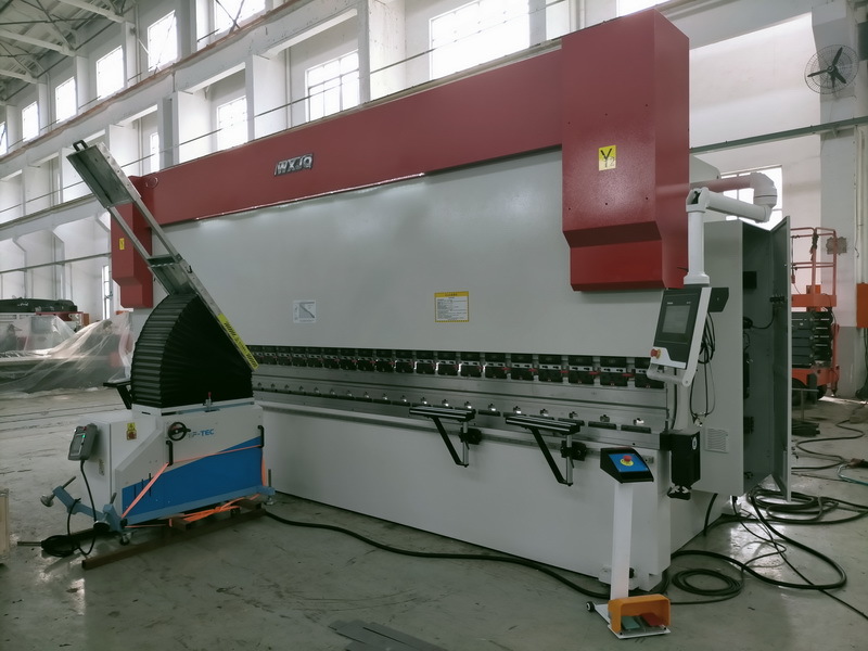 최신 회사 블로그 CNC 수압 프레스 브레이크 선택 테이블 (모델 비교 가이드)