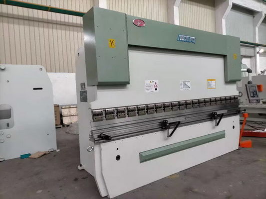 125T 힘 CNC 수압 압축 브레이크 WE67K125/3200 금속 제조