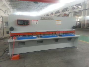 주문 Mahine를 자르는 전기 NC 유압 단두대 가위 격판덮개 online manufacture