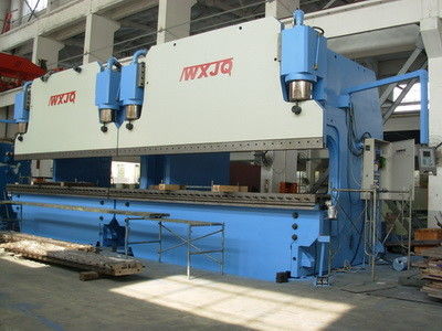 주문 CNC Tandem Press Brake with Throat Depth 200mm to 1600mm Max Speed 70 Mmin to 180 Mmin and Back Gauge Accuracy 0.02 mm online manufacture