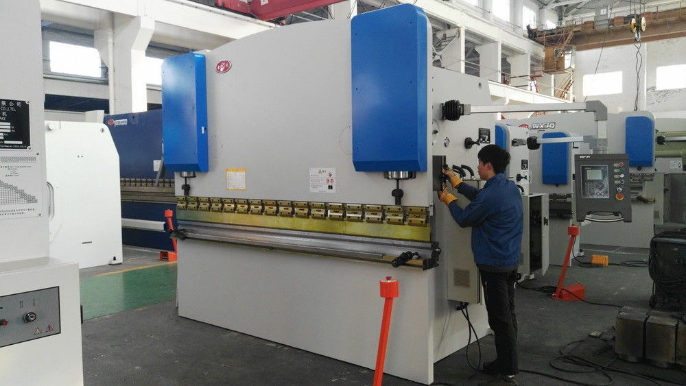 효율적인 성능 금속 판 압축 브레이크 1250mm 너비