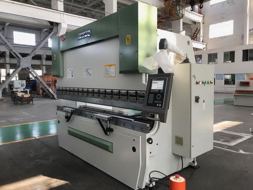 125T 힘 CNC 수압 압축 브레이크 WE67K125/3200 금속 제조