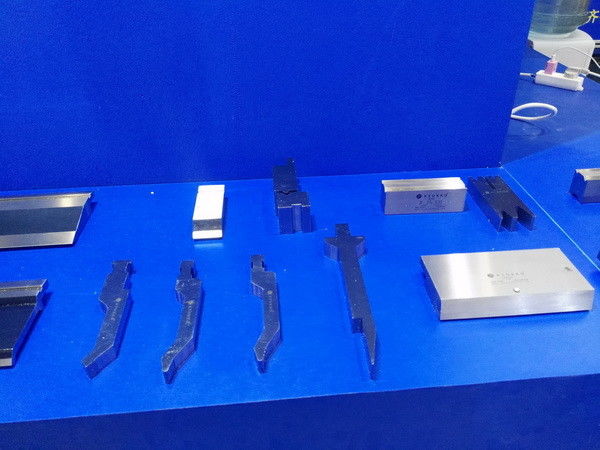 315mm 단면도 다 V 오프닝 CNC 압박 브레이크 장식새김, 금속 구부리는 공구